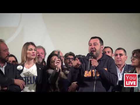 Salvini presso Cinema Cicolella San Severo per sostegno candidata Marianna Bocola