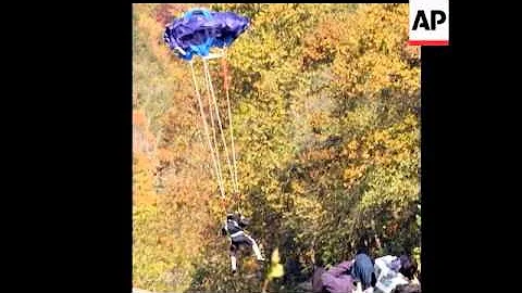 A parachutist died when his parachute did not open, during a jump off a West Virginia bridge.