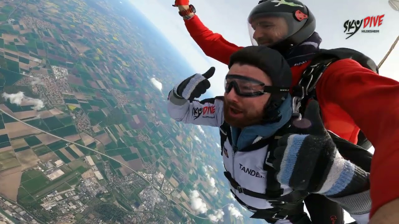 Fallschirmsprung über Hildesheim