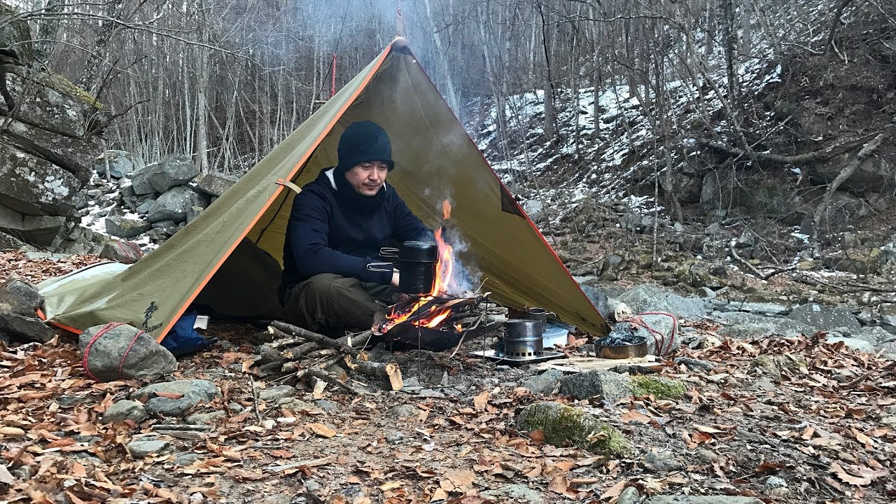 トリマトリ 渓流でタープ泊してみた1 3 Bushcraft ブッシュクラフト Youtube