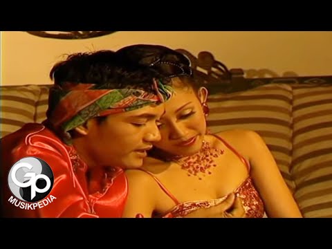 EVIE TAMALA - CUMANTEL BAE