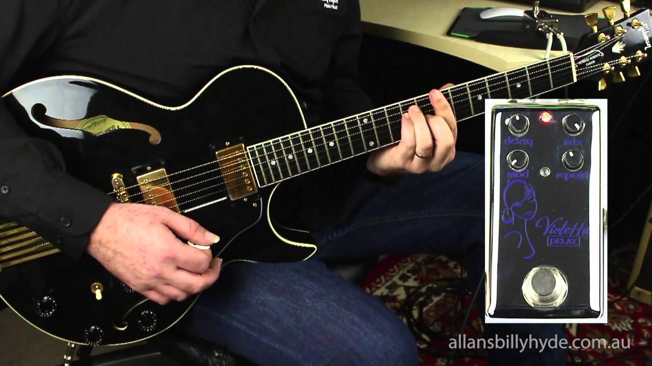 Red Witch Violetta Delay Guitar Effects Pedal Overview