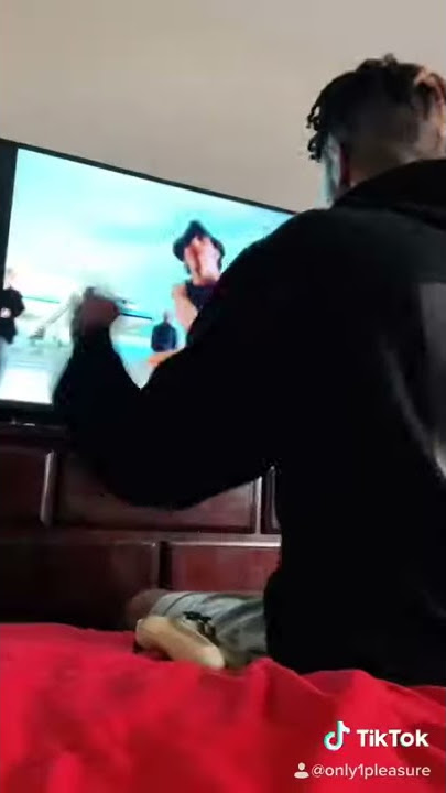 When Your Mom Almost Catch You Watching Porn 😂