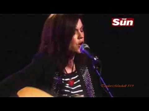 Amy MacDonald - Don't Tell Me That It's Over (acou...