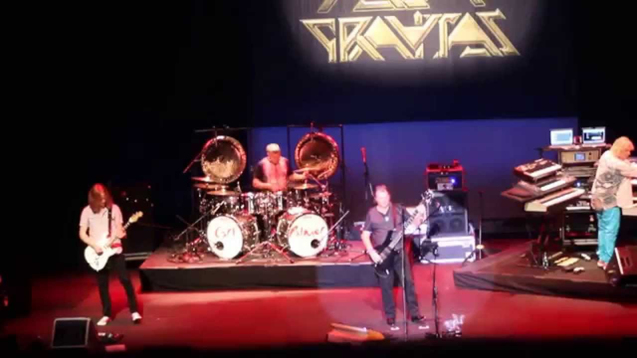 ASIA - Heat of the Moment - Live 2014 - YouTube