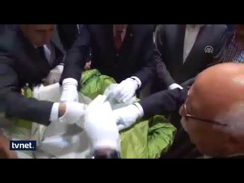 اثار الرسول محمد صلى الله عليه وسلم في تركيا بردة النبي محمد صلى الله عليه وسلم