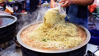 AmazingFried Noodles Mountain