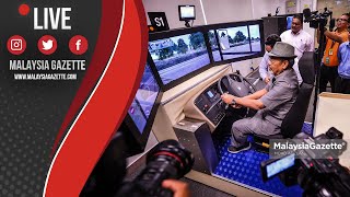 MGTV LIVE : Datuk Seri Tajuddin Rahman Memandu Simulator Bas Rapid KL screenshot 2