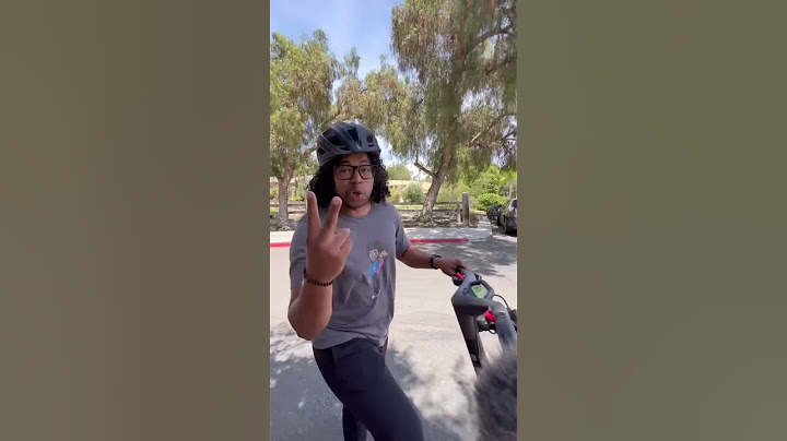 This 43MPH superscooter does wheelies. 🤯