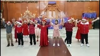 Tarian 'Lonceng Natal'