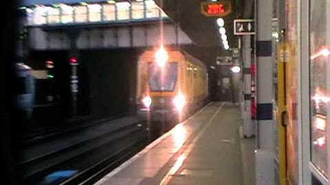 Track testing unit arrives at Tonbridge