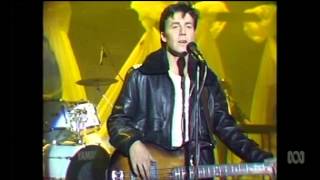 Video thumbnail of "The Models -  'Hold On' ('Countdown' 12/4/87)"