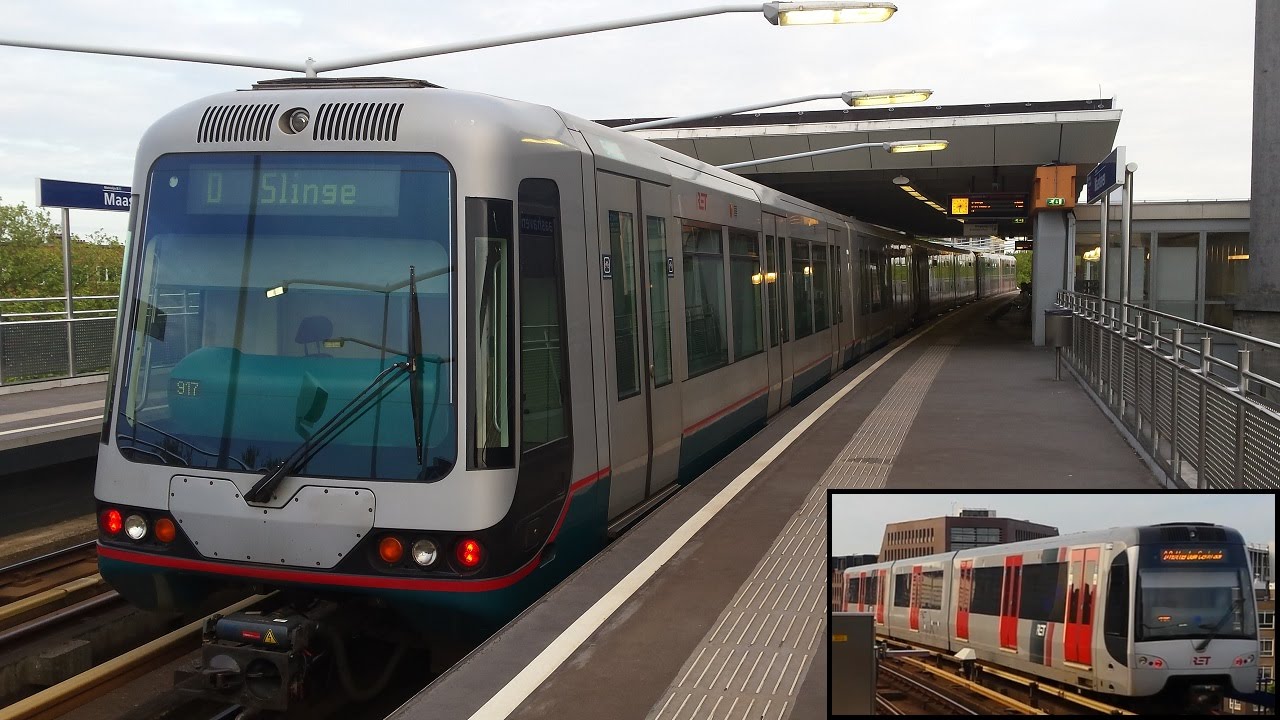 RET Metro Type SG3 (5602 met R-net bestikkering) en Combi B+S op station Maashaven, Rotterdam