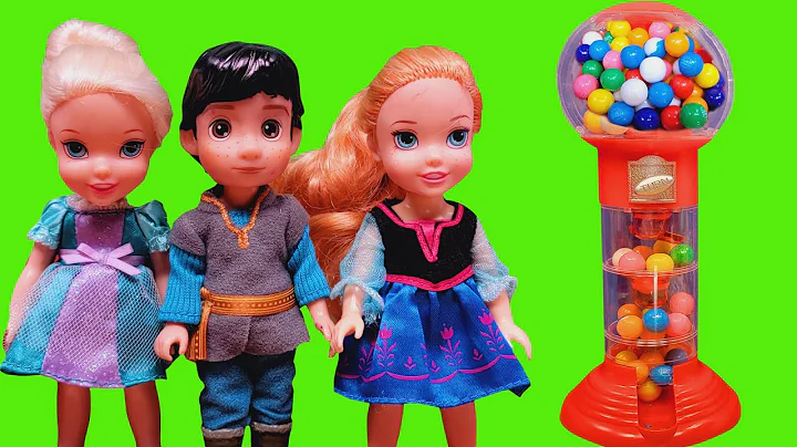Gumball machine ! Elsa and Anna toddlers visit Ben...