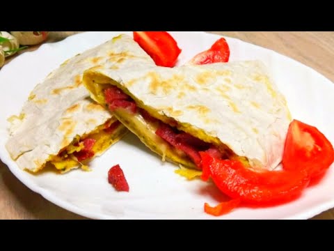Быстрый ЗАВТРАК из ЛАВАША с ЯЙЦОМ И СЫРОМ ... ЗАВТРАК ЗА 15 МИНУТ .. ЛЕГКО ГОТОВИТЬ .