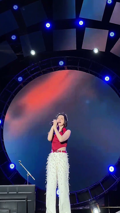 雅克音乐节1 # 演唱会现场 #唐艺大舞台#熠熠的光