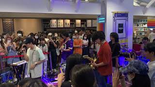 Video thumbnail of "โบจจิ (rainy) - CORNBOI live at Yuedpao Present Task Craft Metro Retro by Frntman"