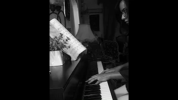 خليك معايا عمرو دياب Intro Piano Cover 