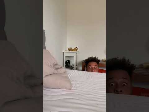 Wenn man nach der Partynacht im fremden Bett aufwacht… | Cossu