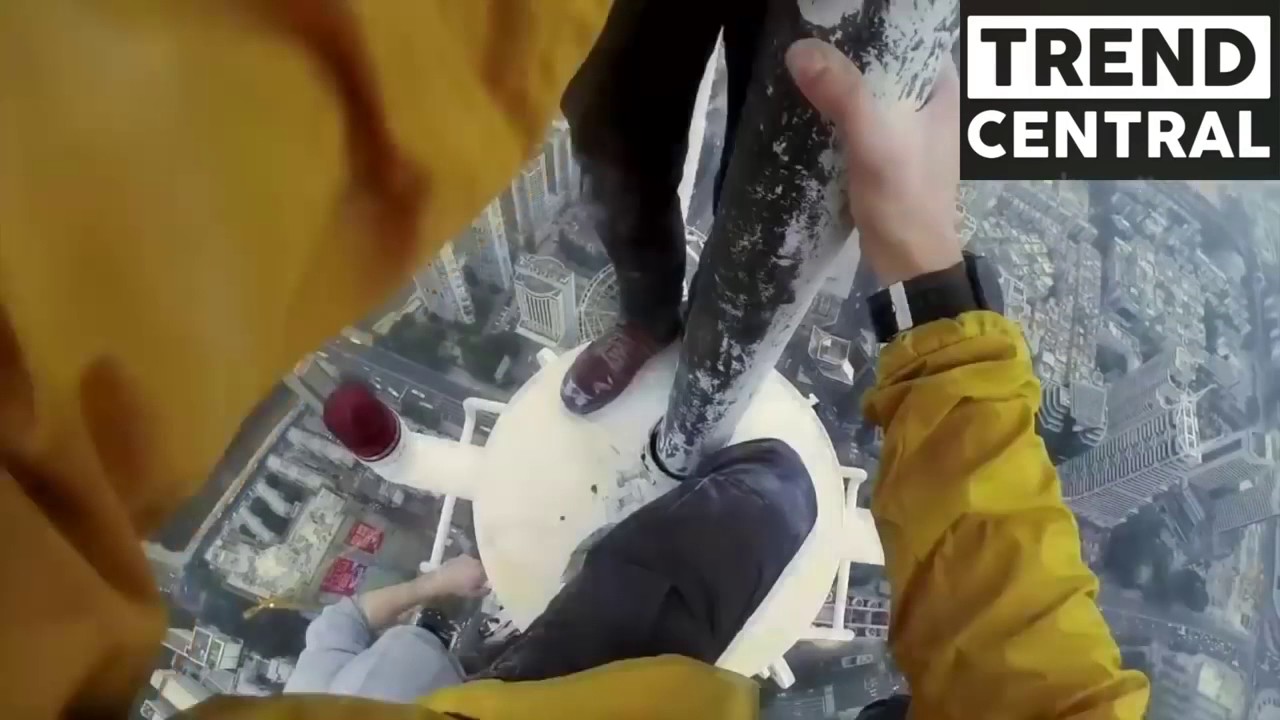 I BET YOU WILL LOOK AWAY! Can't Look Away CHALLENGE