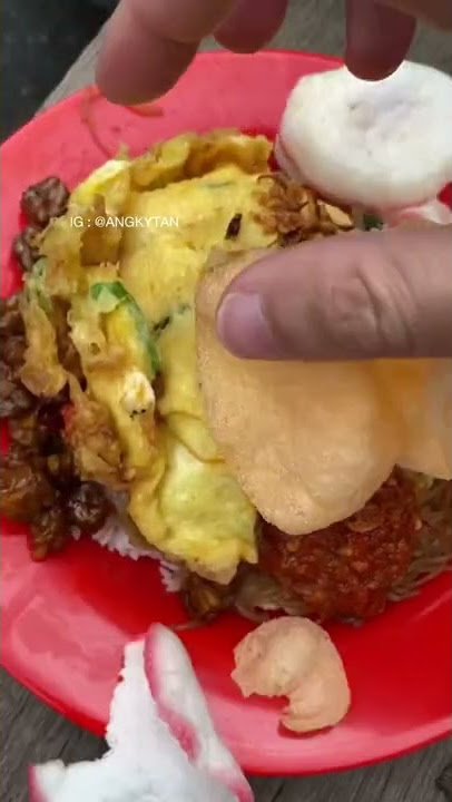 CUMAN 15 RIBU BISA MAKAN NASI UDUK ENAK DENGAN KERUPUK SEPUASNYA INSTAGRAM @ANGKYTAN