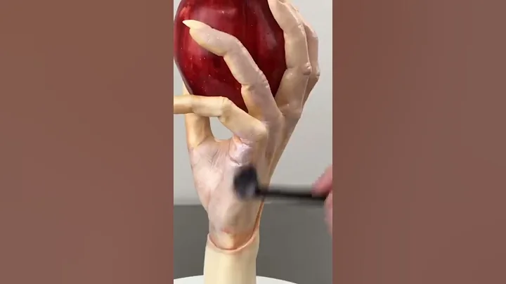 Hyperrealistic Cake of a Human Hand 😱