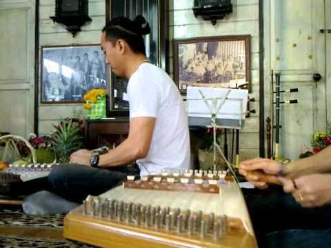 Khim Chamber ถวายมือ วันไหว้ครู 18 ธ.ค.54