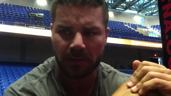 Bobby Roode arrives for Slammiverary 2012 - interv...