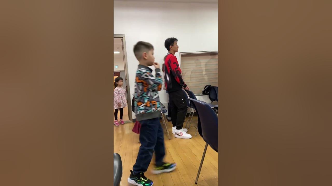 예배하는 아기 Молящийся ребенок - YouTube