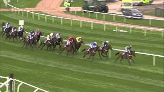 2104 Doom Bar Sefton Novices' Hurdle  Beat That  Racing TV