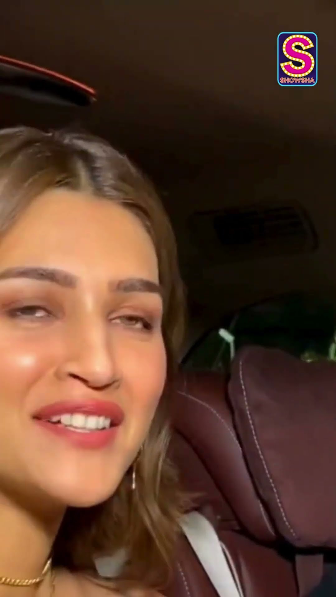 Kriti Sanon's Cutesy Reaction When Paps Wish Her Happy Diwali Out Of Nowhere | Kriti Sanon | N18S