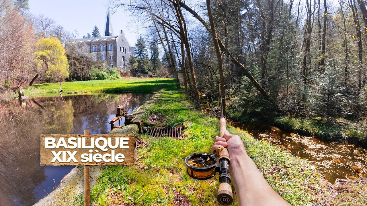 Cette BASILIQUE très ANCIENNE n'est jamais visitée et je décide de PÊCHER juste en dessous...!!
