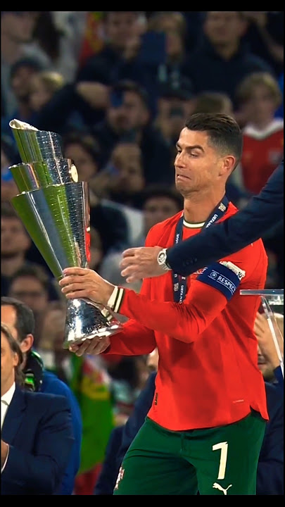 Moment Cristiano Ronaldo Lifted the Trophy 🏆🥶