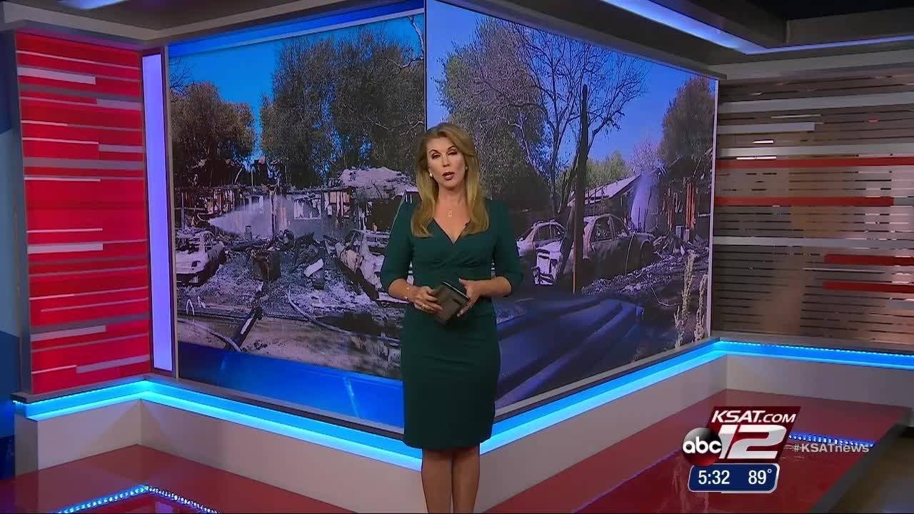 VIDEO: Fire destroys 2 Northeast Bexar County homes - YouTube