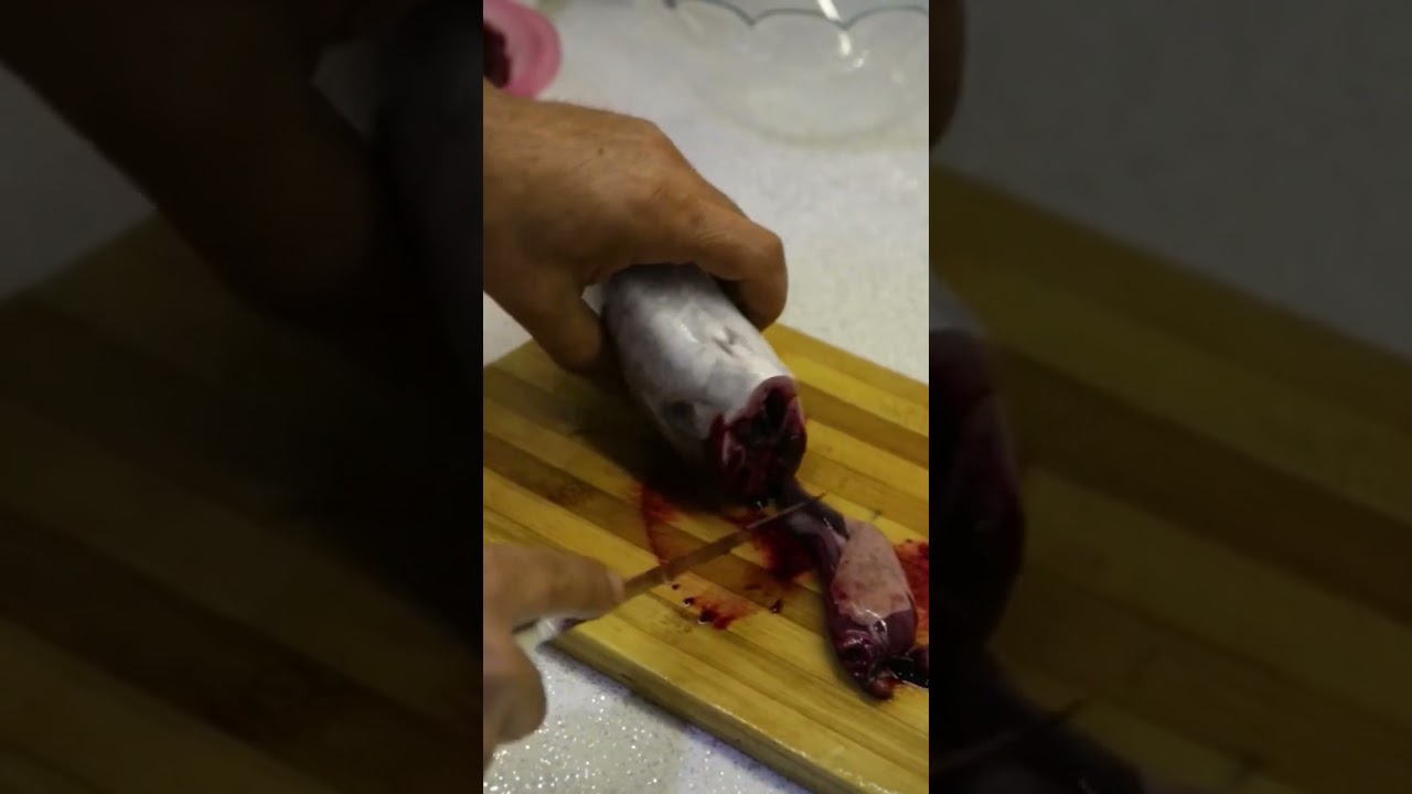 Balık nasıl temizlenir ? , balığı yarmadan temizlemek. #balık #balıktarifleri #yemektarifi #asmr Balık nasıl temizlenir ? , balığı yarmadan temizlemek. #balık #balıktarifleri #yemektarifi #asmr