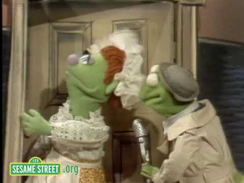 Sesame Street Old Woman Who Lived In The Shoe Kermit News