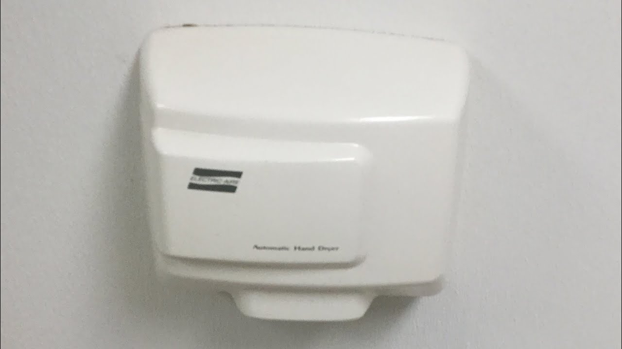 Electric Arie LE1 Garrison’s Convenience Store, in Wichita Falls, TX