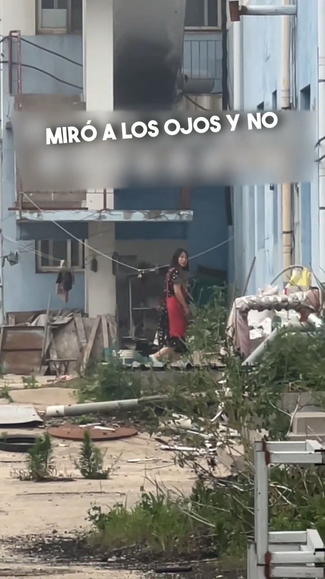 Regresó a casa y su madre la ignoró… ??