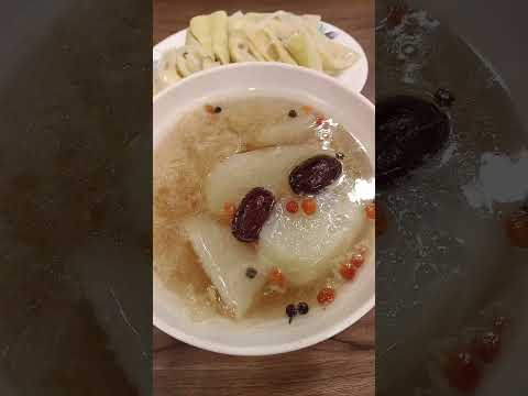 沒有吃過鹿肉！好特別!好吃!烏來小吃店!烏來老街!