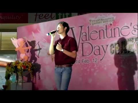 เพียงเธอ - ออกัส August Band ; Pchy Valentine's Day 2012