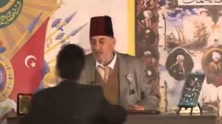 İbretlik Bir Hâtıra Deli Kim?