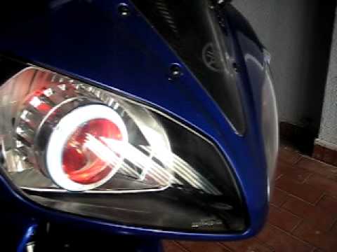 Yamaha R15 con projector Bi xenon YouTube