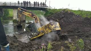 Heavy Equipment Accidents #8 Bad Day at Work Compilation 2024 Extreme Dangerous Total Idiots at Work by Heavy Mining Equipment 6,024 views 1 month ago 31 minutes