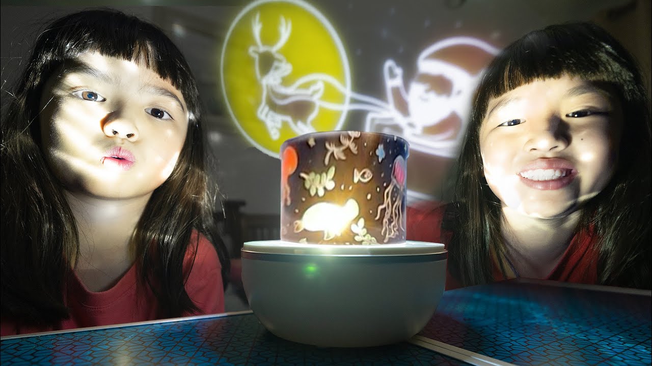 หนูยิ้มหนูแย้ม เล่นโคมไฟมีรีโมท