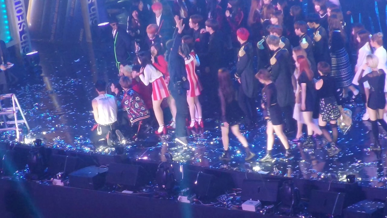 170119 하이원 서울가요대상 엑소 엔딩 기념사진