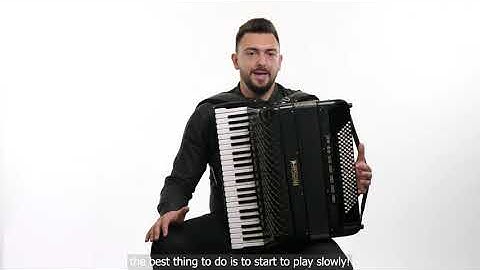 How to play Accordion:  C Major scale right hand
