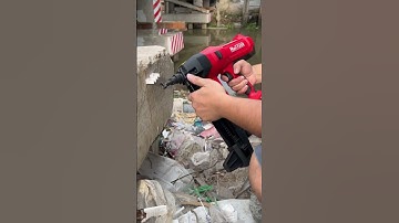 may bắn đinh kẹp ống điện