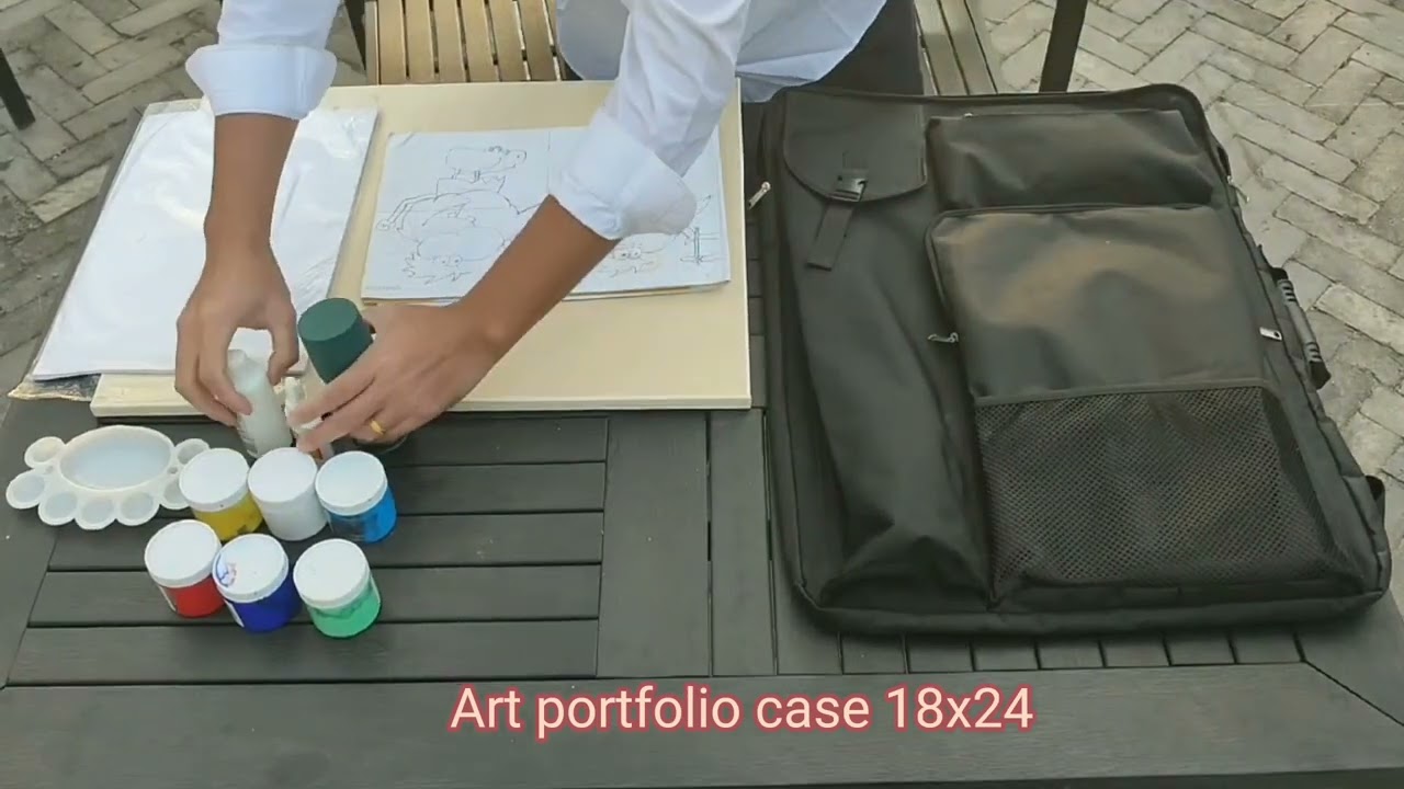 Art portfolio case 18 x 24; great art bag for artist. art tote and art backpack carry art supplies