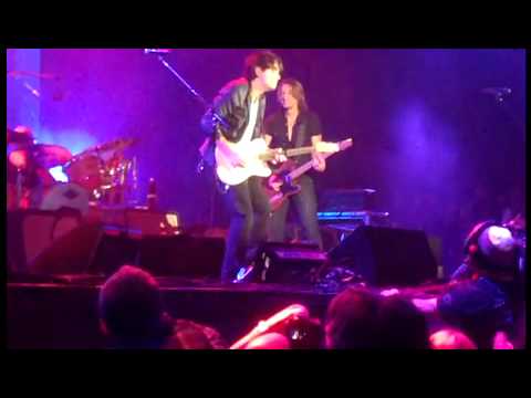 Keith Urban - I'm on Fire with John Mayer Aug 2010