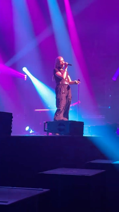 Garbage - Stupid Girl • The Pinnacle • Nashville, TN 09.10.25